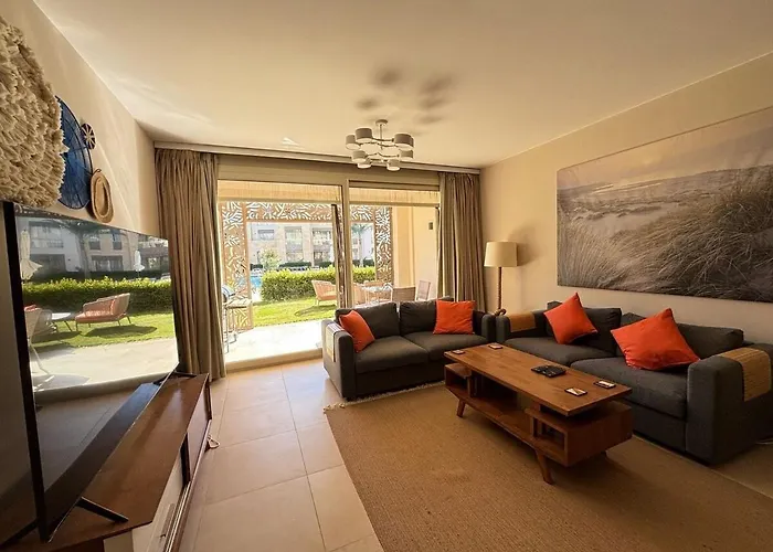 Apartment In Front Of The Hurghada